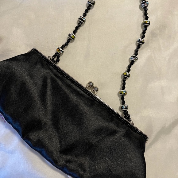 Gorgeous Beaded Handbag - Picture 2 of 4